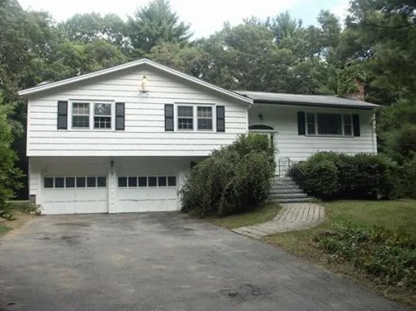6 Deborah Dr, Walpole, MA 02081