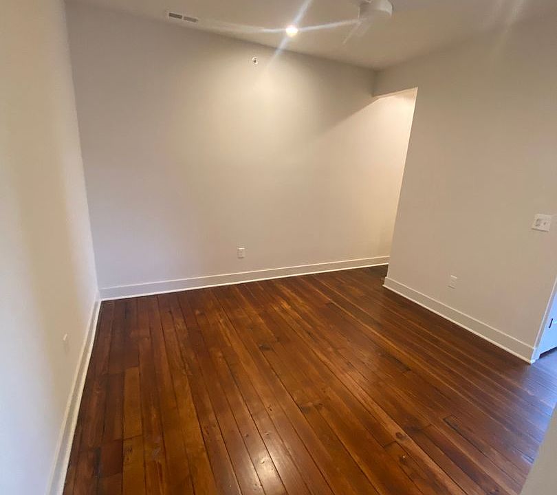 1st image of 516 Berry St #302