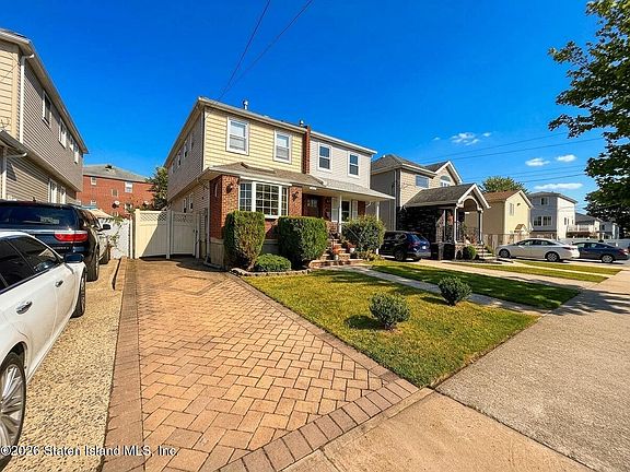 2nd image of 189 Ridgewood Ave