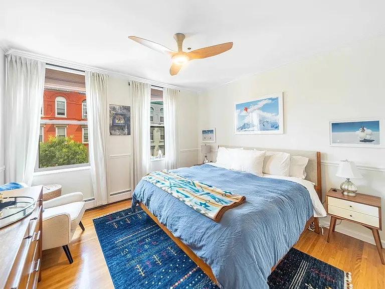 814 Willow Ave #4L — Photo 6