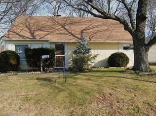 130 Idlewild Rd, Edison, NJ 08817