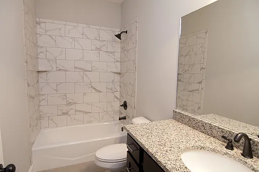 202 Park West Loop — Photo 9