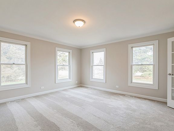 5th image of 6105 N Wyndwood Dr