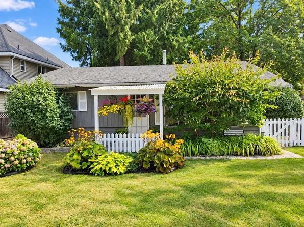 2320 153a St, Surrey, BC V4A 4R5
