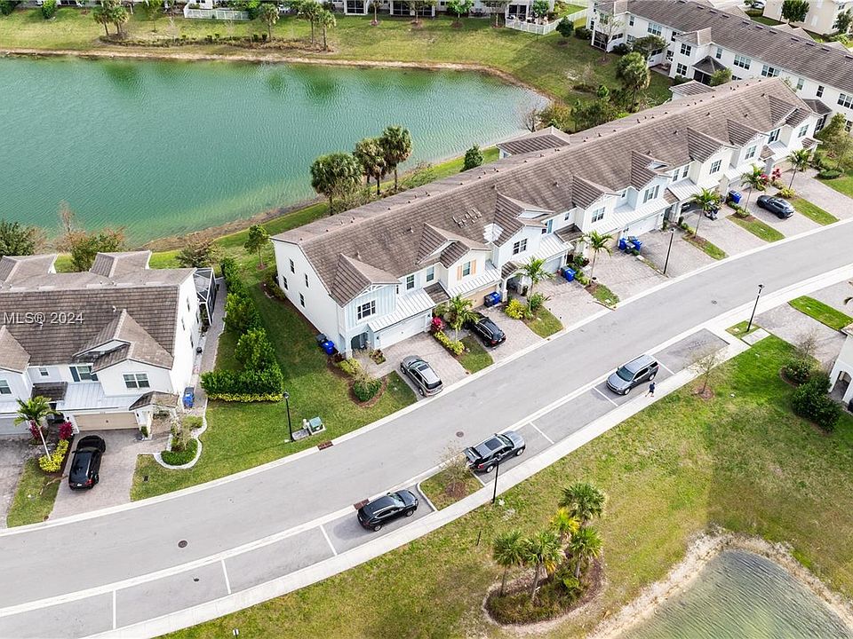 1st image of 5012 Greenway Dr #5012