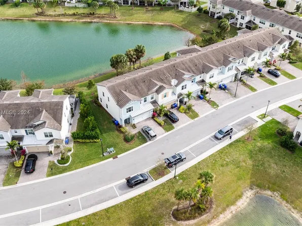 5012 Greenway Dr #5012, Hollywood, FL 33021