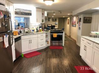 1452 W Bryn Mawr Ave, Chicago, IL 60660