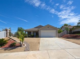 27400 Cobble Dr, Corona, CA 92883
