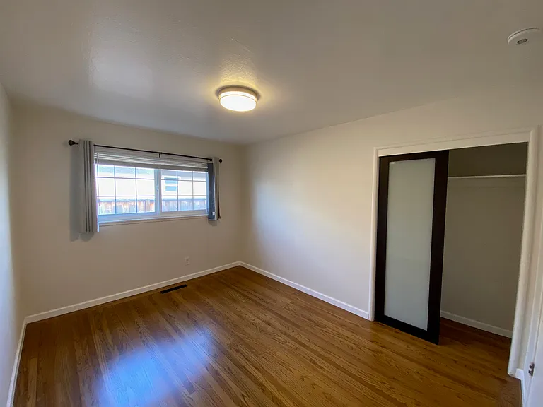 1874 Bandoni Ave — Photo 11