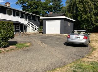 1011 S 222nd St, Des Moines, WA 98198
