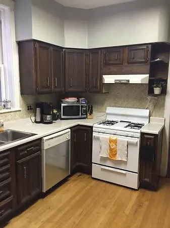 2 bed, 1.5 bath, 1100 sqft, $1,680 — Photo 2