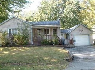 210 S Lake St, Amherst, OH 44001
