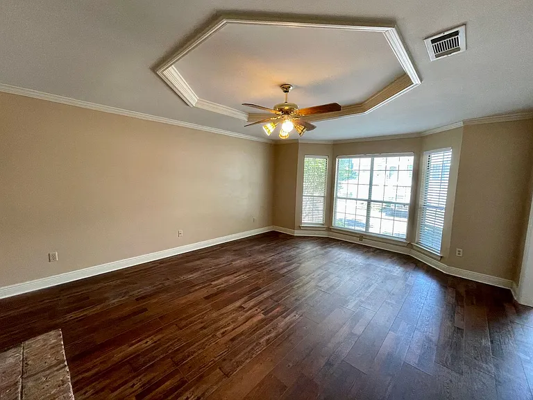 270 Hillcrest Rd #506 — Photo 3