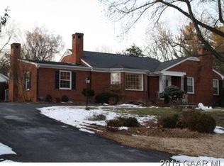 1440 Dogwood Rd, Staunton, VA 24401
