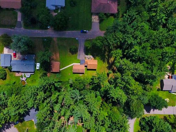 3rd image of 483 Dove Ave