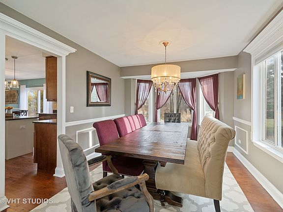 5th image of 442 Oak Grove Cir