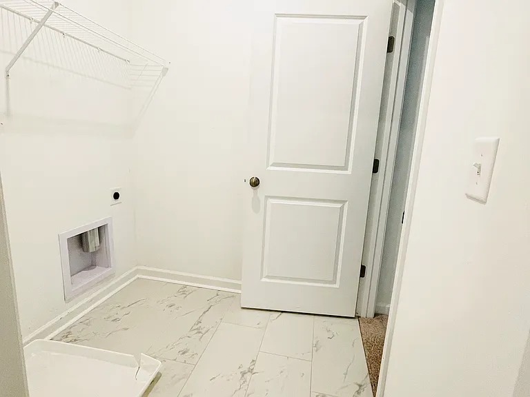 313 Winston Way — Photo 13