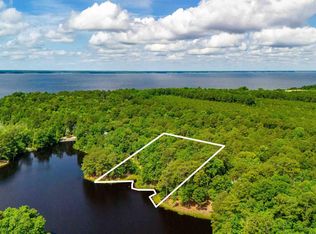 6 Elizabeth Dr, Arapahoe, NC 28510