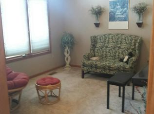 33584 Lamparter Dr, Sterling Heights, MI 48310