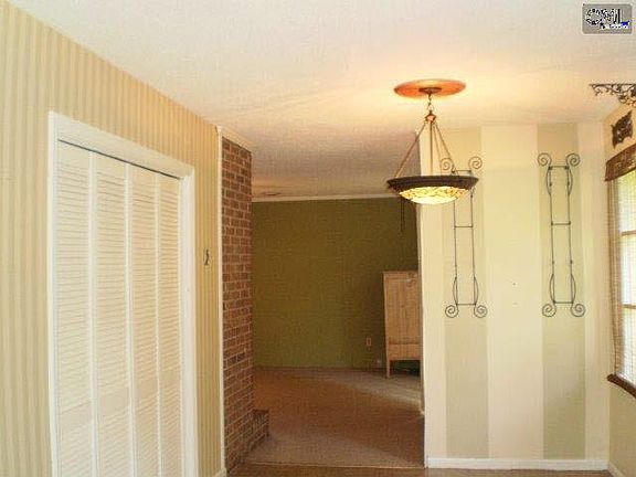 4th image of 3530 Cairnbrook Dr