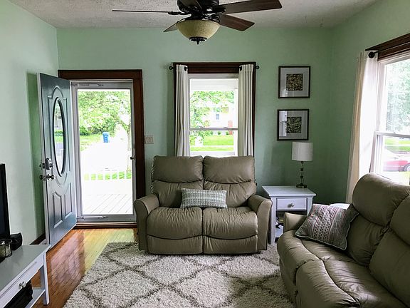 3rd image of 3409 Wellford Cir