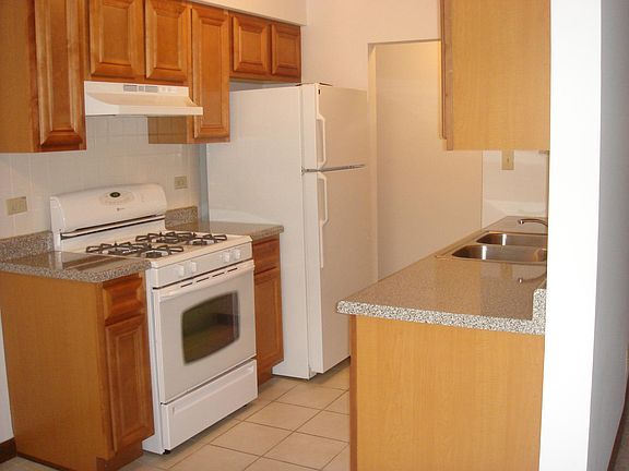3rd image of 1137 Dickens Way #1137