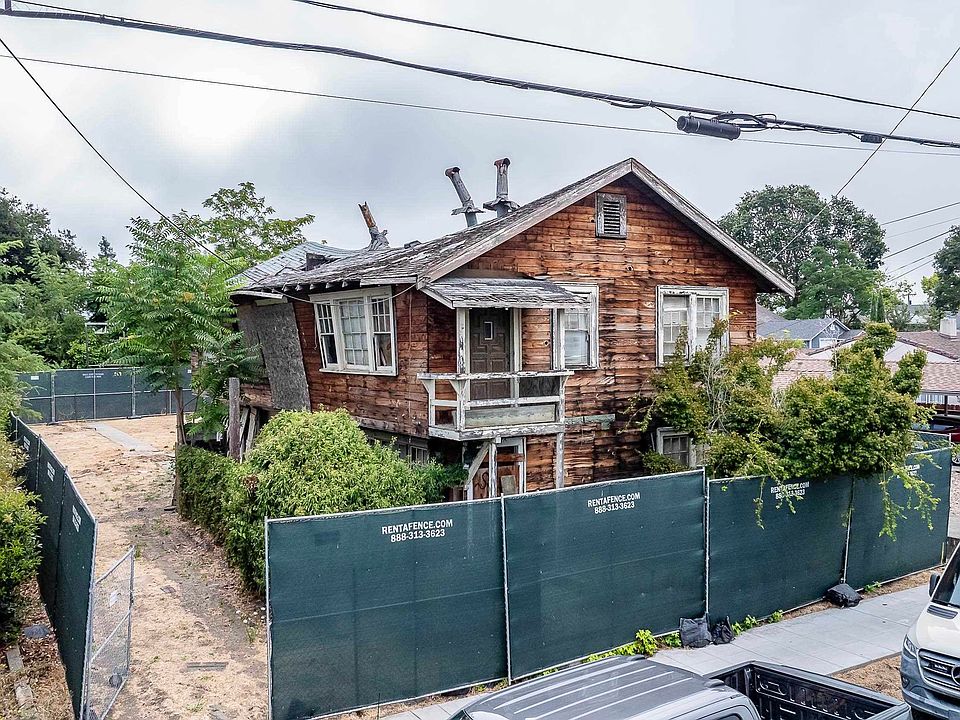 1st image of 1938 Brown St