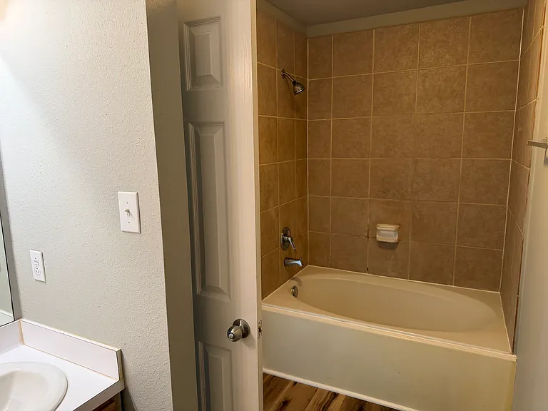 15503 Waldron Cir #B — Photo 17