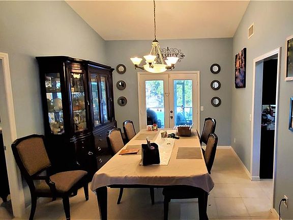 3rd image of 8450 Aqua Cove Ln