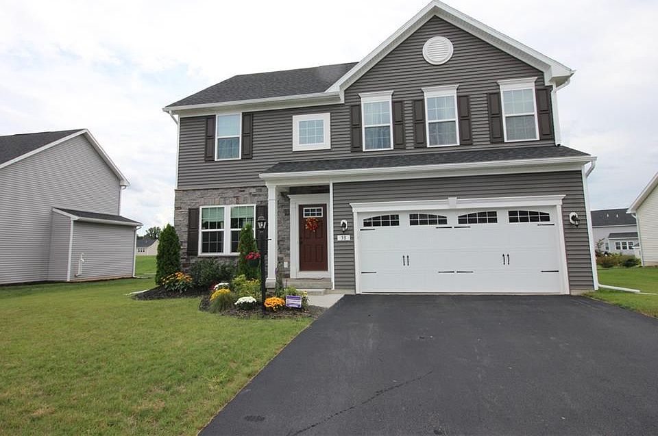 1st image of 38 Stoneledge Way