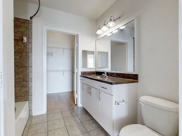 Trinity Loft — Photo 12