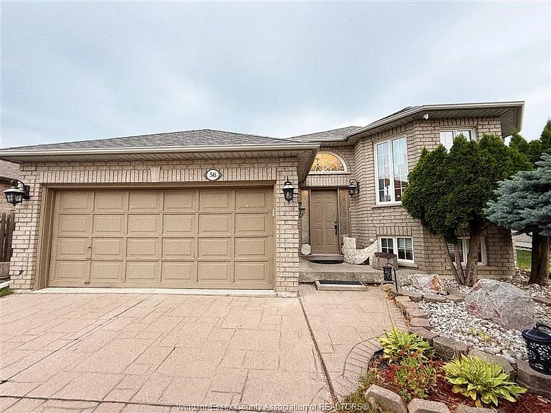 546 Compton Ct