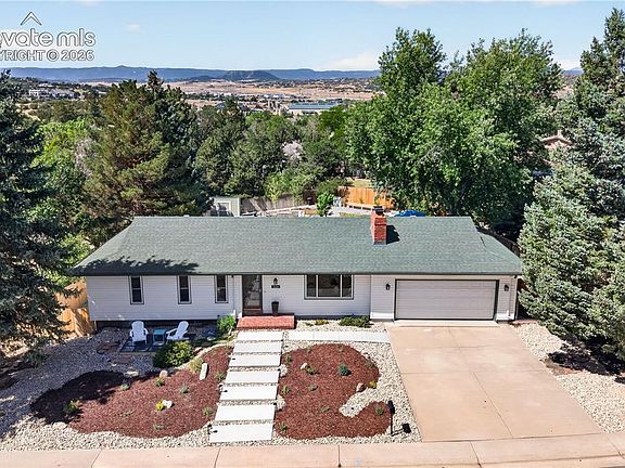 4th image of 369 Burgess Dr