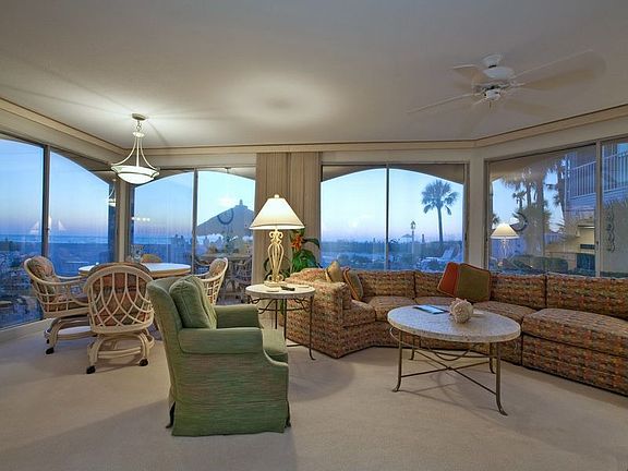 5th image of 1336 Benjamin Franklin Dr #1-F