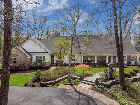 6 Grosvenor Pl, Farmington, CT 06032