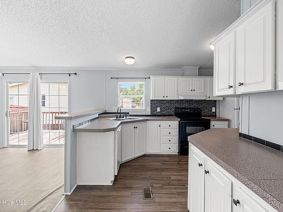 3rd image of 293 Laughing Gull Court SW
