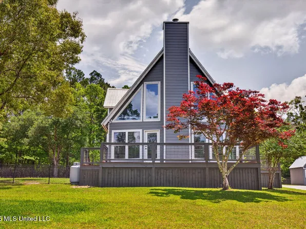 6109 Juniper Dr, Vancleave, MS 39565