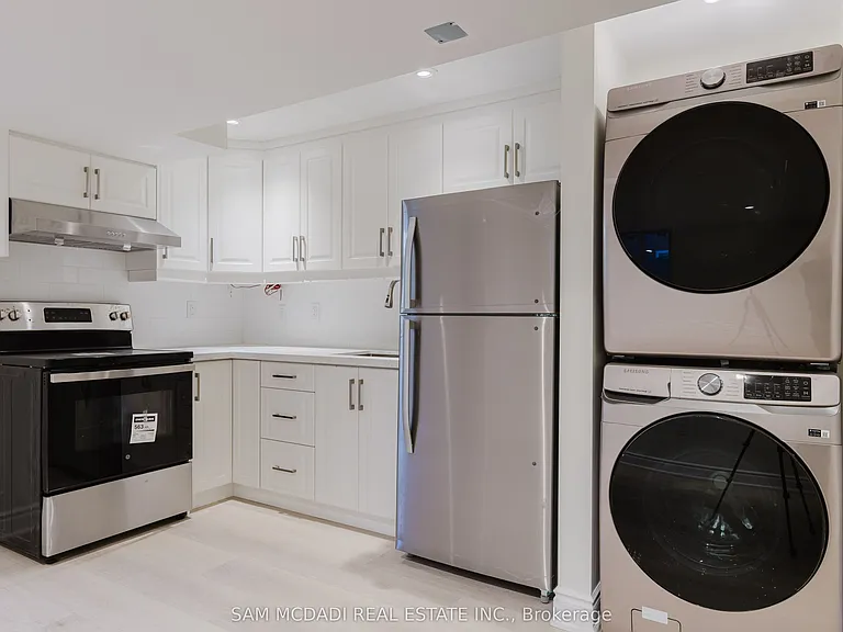 5489 Festival Dr — Photo 9