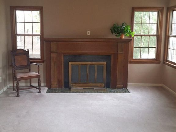 3rd image of 22520 Ardmore Dr
