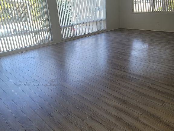 3rd image of 5233 Don Valdez Dr