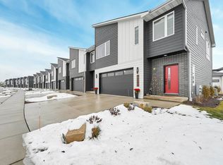 430 Aldon Cir, Green Bay, WI 54304