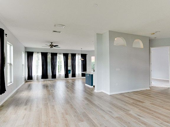 2nd image of 5071 Hanging Moss Ln