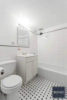 Rented by Bond New York | media 19