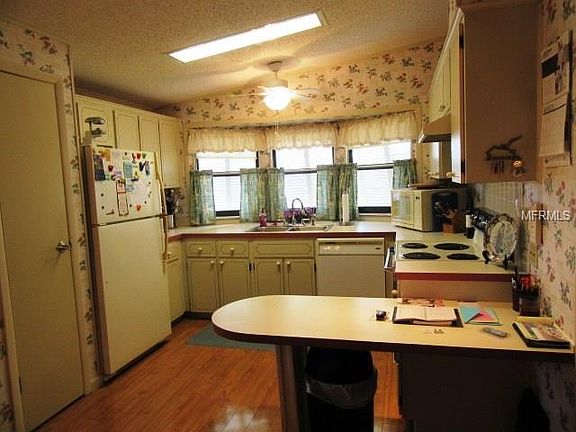 5th image of 398 Catamaran Ct
