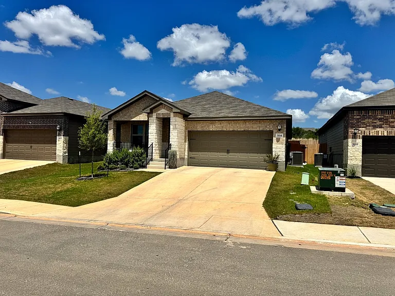 3114 Charyn Way — Photo 2
