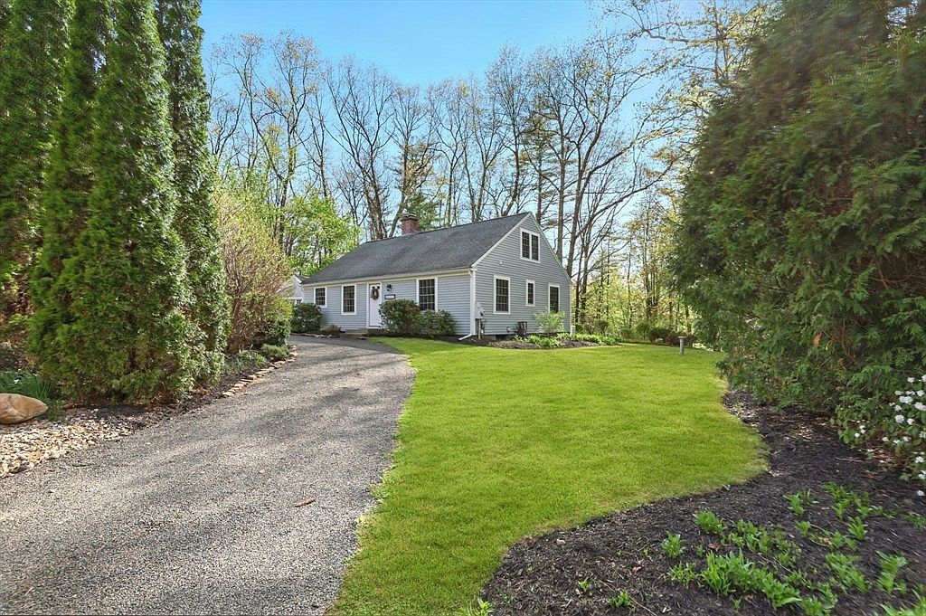 8 Birch Hill Rd, South Hadley, MA 01075 | Zillow