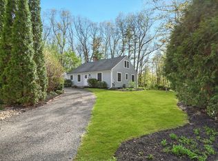 8 Birch Hill Rd, South Hadley, MA 01075