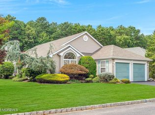 52 Rosewood Dr, Lakewood, NJ 08701