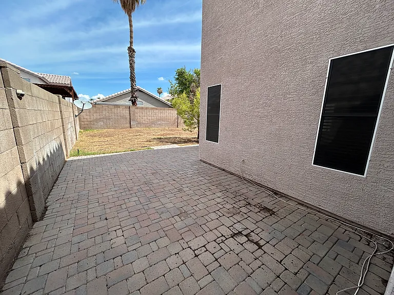 4132 E Anderson Dr — Photo 38