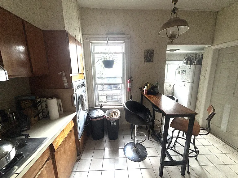 18 Tonnele Ave #B — Photo 9